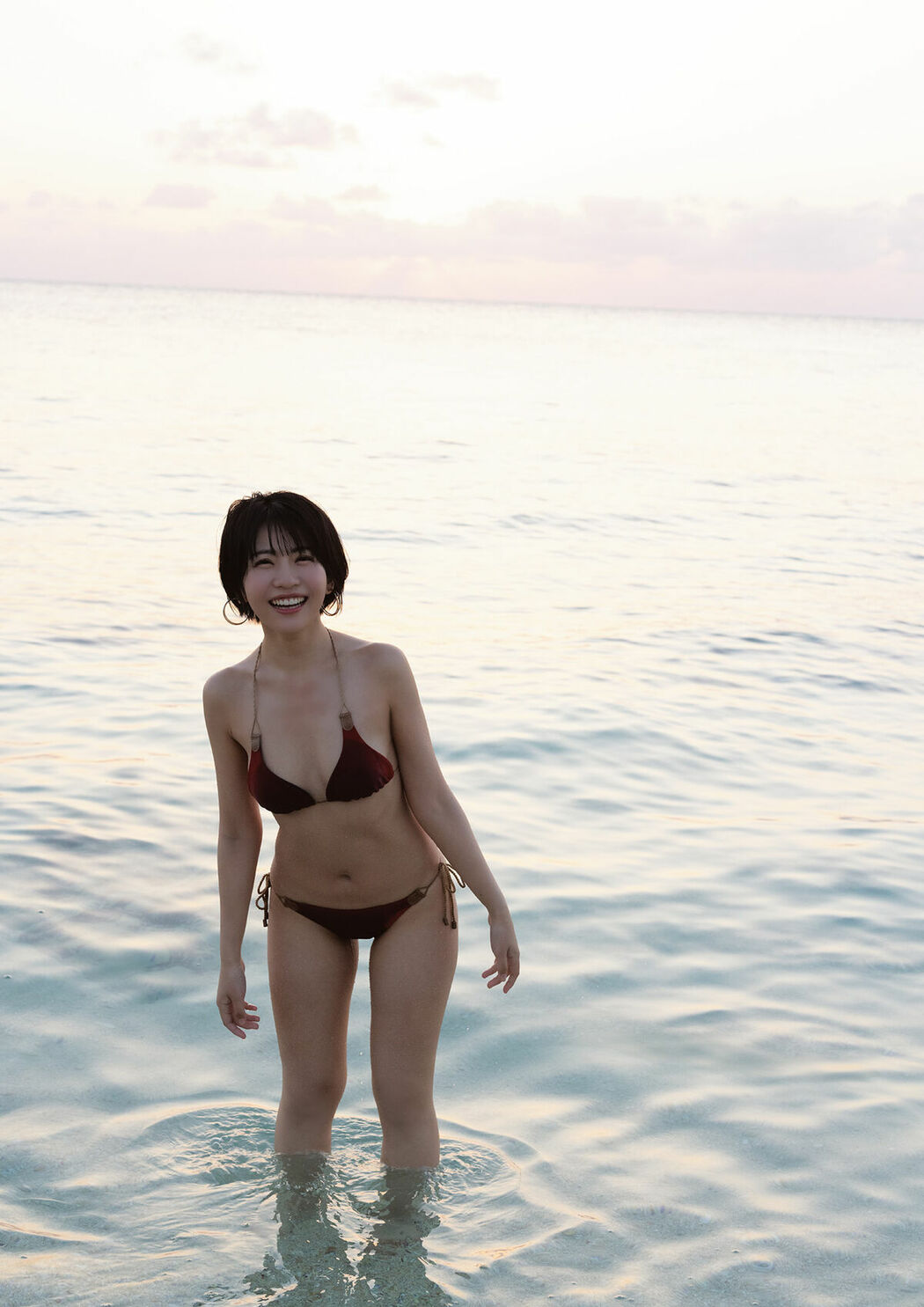 JP Moeka Sasaki 佐々木萌香 – ファースト写真集 いちばん (104P)