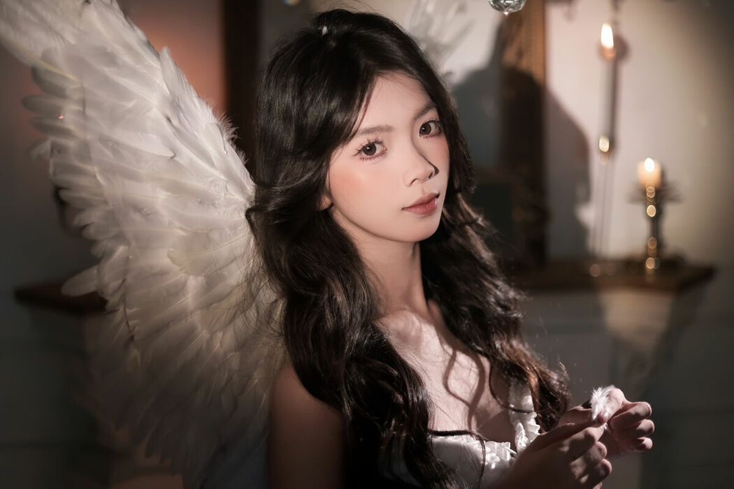 YiTuYu艺图语 Vol.10096 Jia Yi (15P)