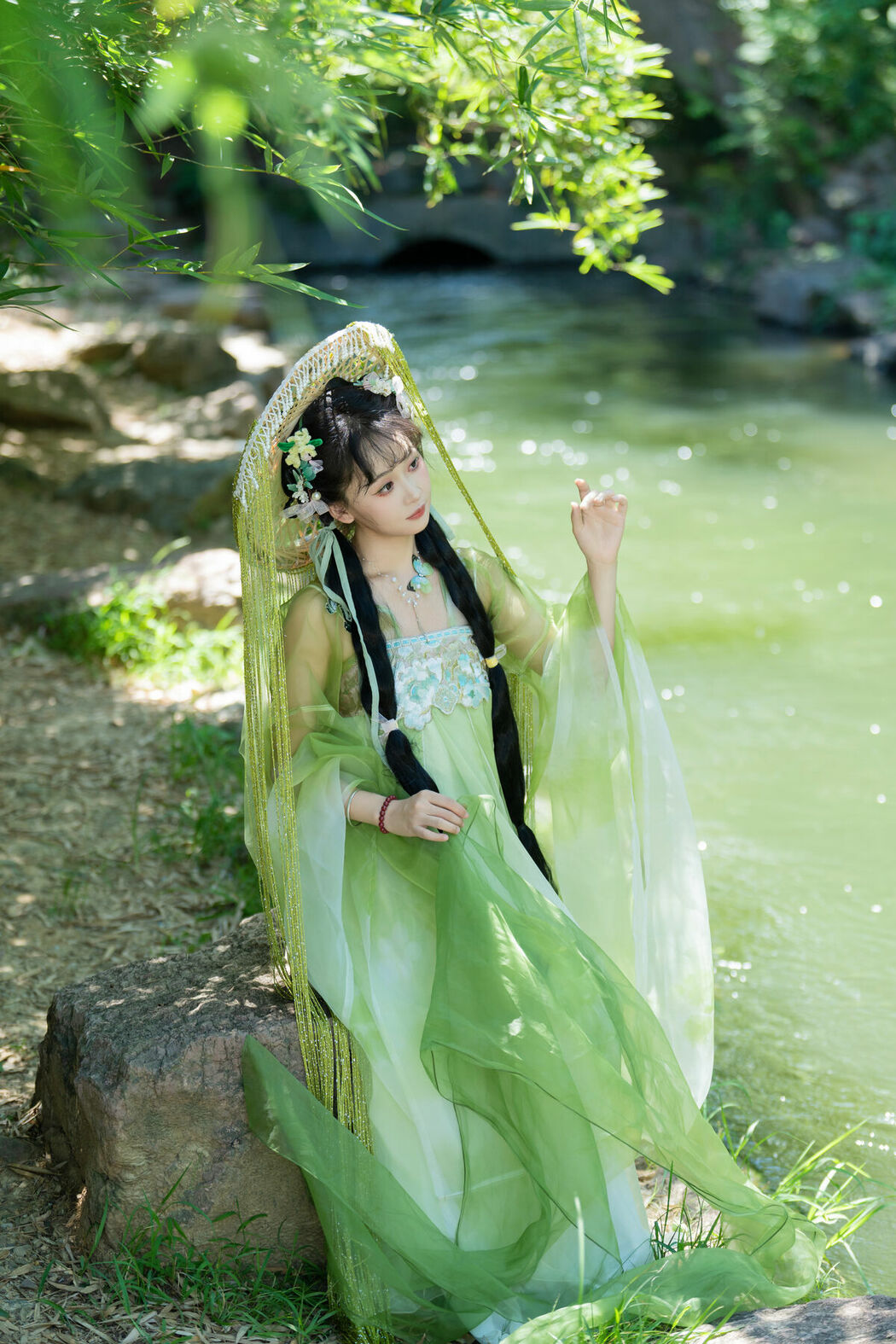 YiTuYu艺图语 Vol.10102 Jiao Yi Zhi Sui Sui (53P)