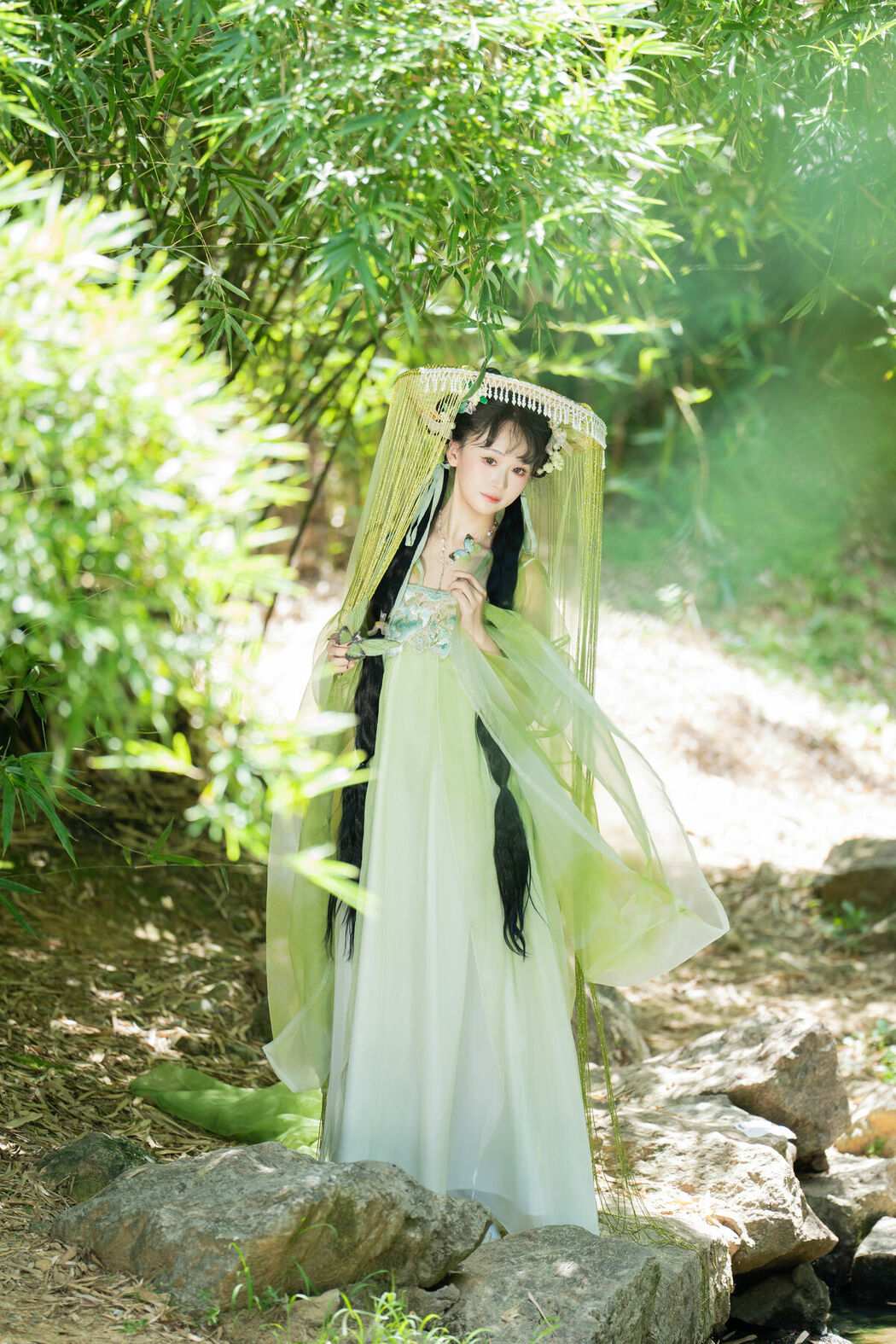 YiTuYu艺图语 Vol.10102 Jiao Yi Zhi Sui Sui (53P)