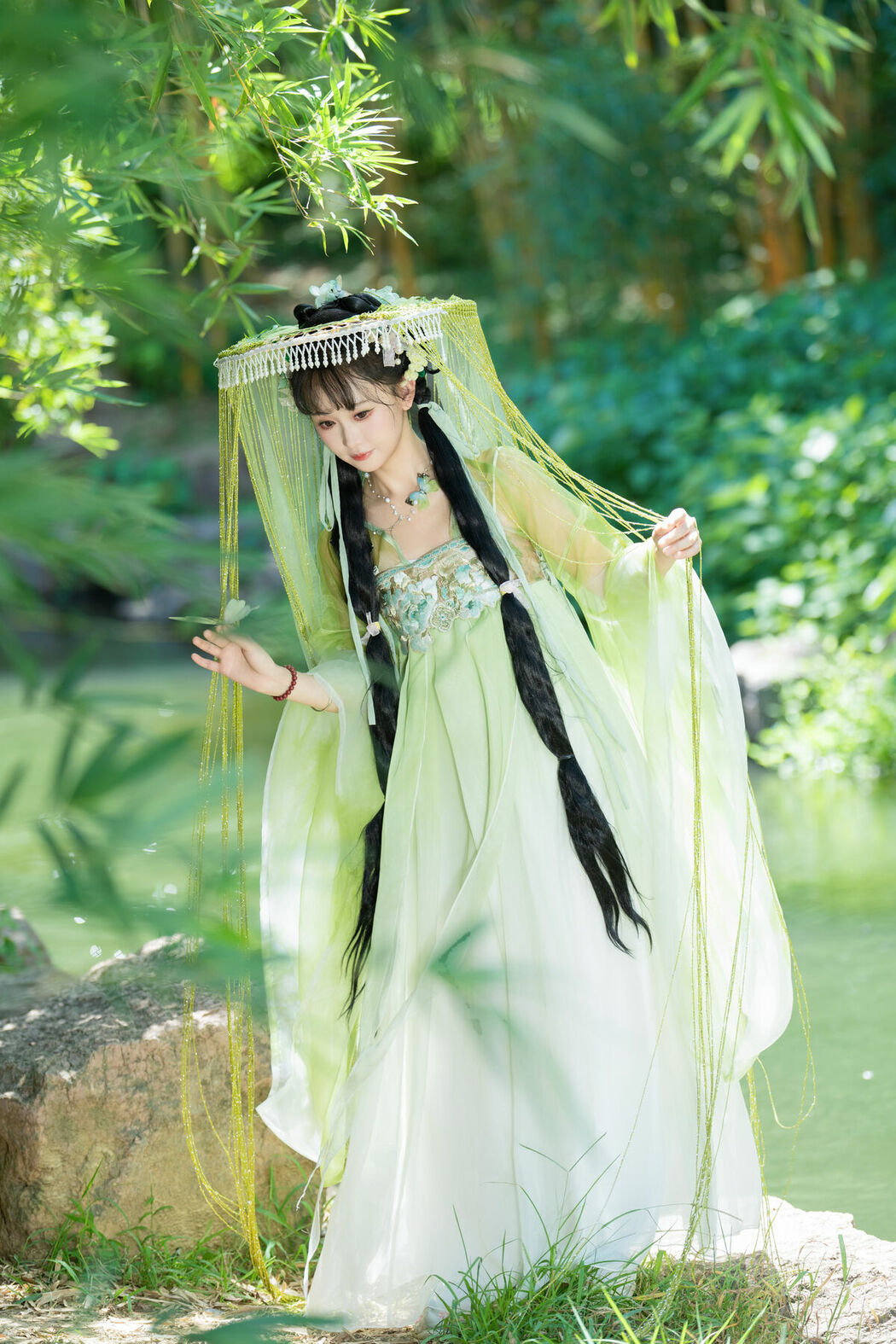 YiTuYu艺图语 Vol.10102 Jiao Yi Zhi Sui Sui (53P)
