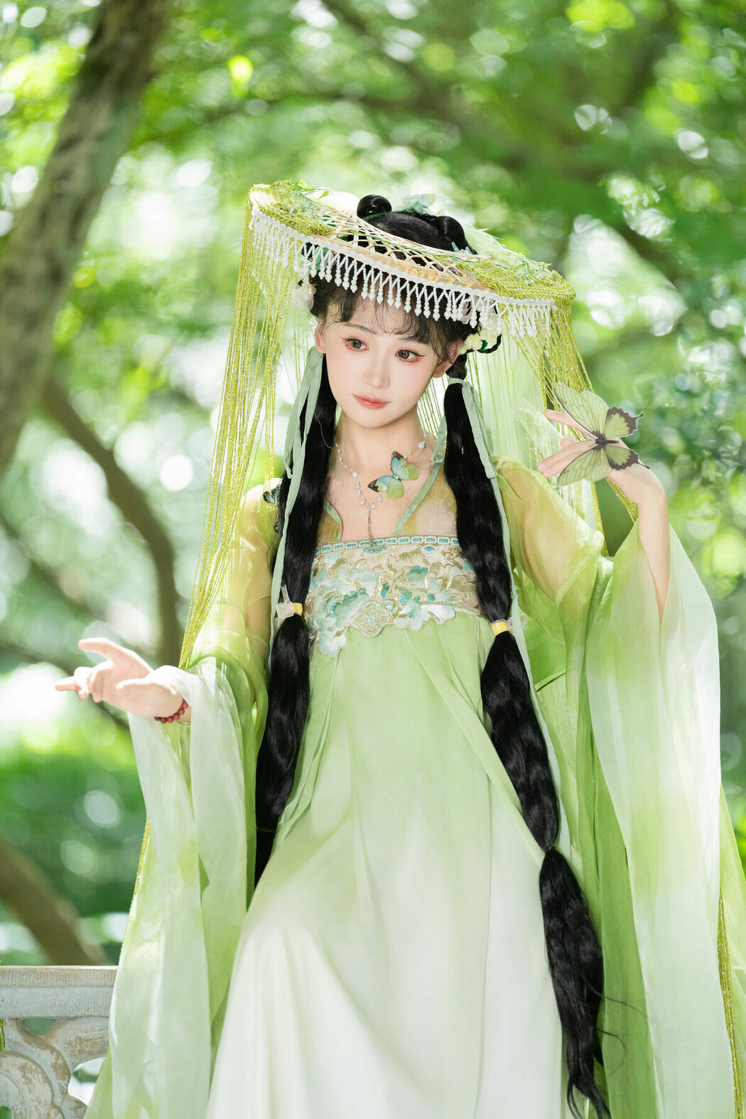 YiTuYu艺图语 Vol.10102 Jiao Yi Zhi Sui Sui (53P)