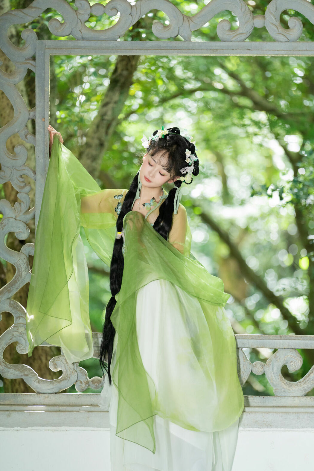 YiTuYu艺图语 Vol.10102 Jiao Yi Zhi Sui Sui (53P)