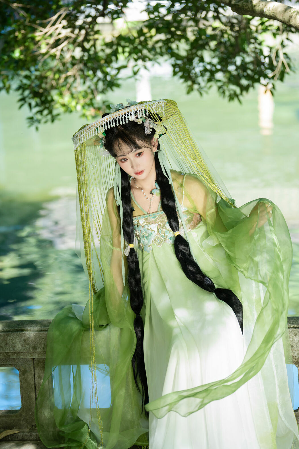YiTuYu艺图语 Vol.10102 Jiao Yi Zhi Sui Sui (53P)