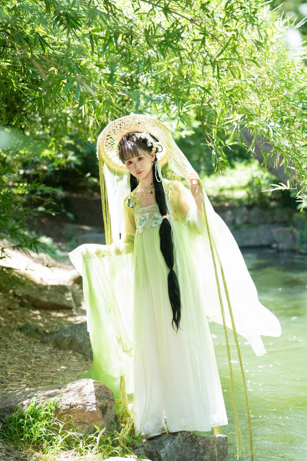 YiTuYu艺图语 Vol.10102 Jiao Yi Zhi Sui Sui (53P)