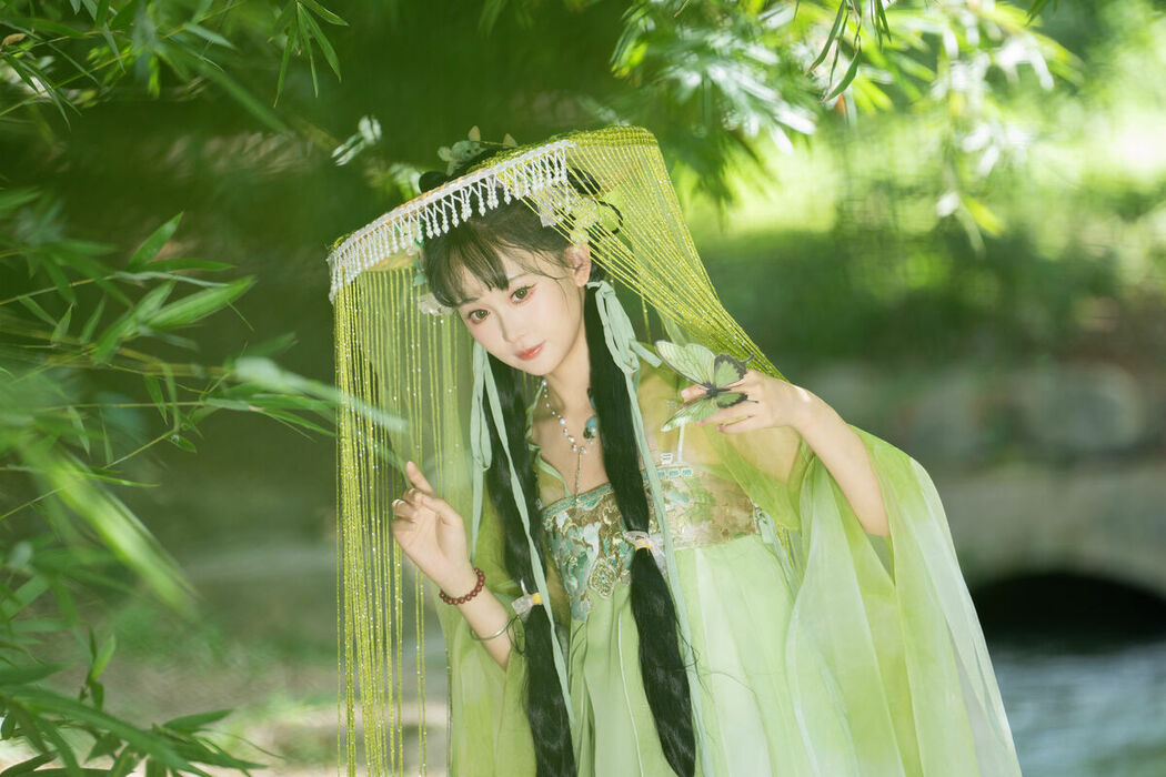 YiTuYu艺图语 Vol.10102 Jiao Yi Zhi Sui Sui (53P)
