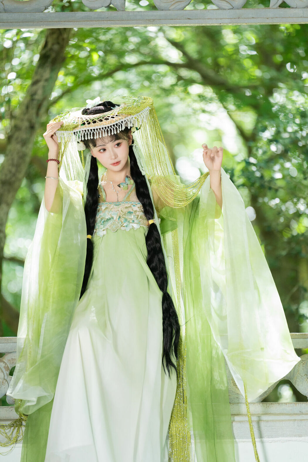 YiTuYu艺图语 Vol.10102 Jiao Yi Zhi Sui Sui (53P)