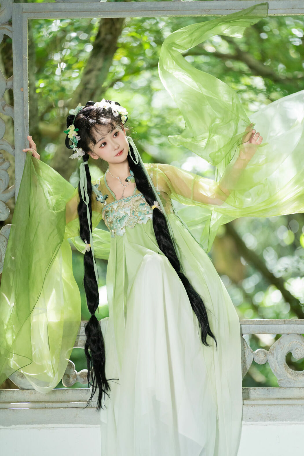 YiTuYu艺图语 Vol.10102 Jiao Yi Zhi Sui Sui (53P)
