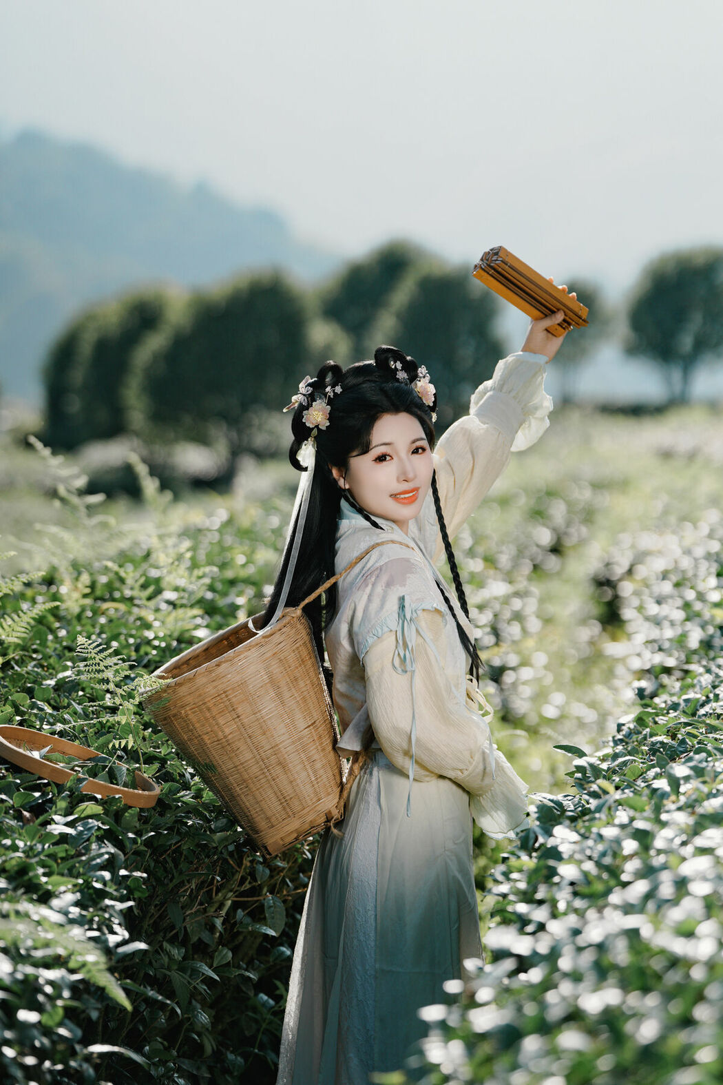 YiTuYu艺图语 Vol.10099 Gui Hua Ya (23P)