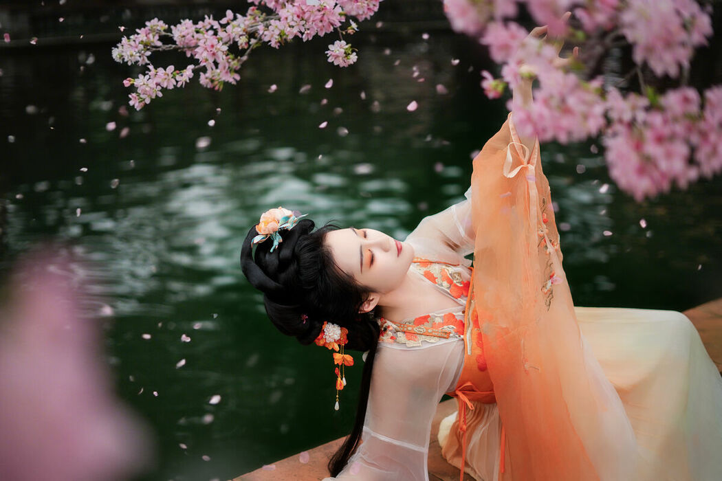 YiTuYu艺图语 Vol.10111 Yan Zi (19P)