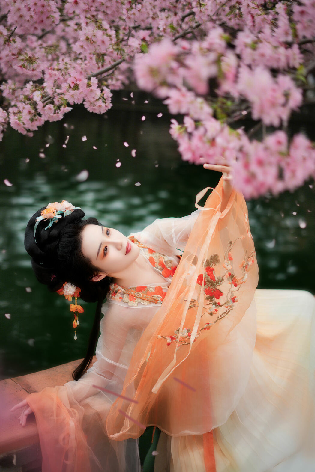 YiTuYu艺图语 Vol.10111 Yan Zi (19P)