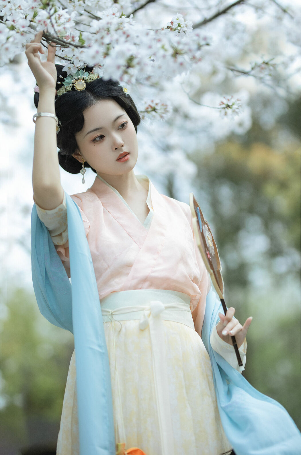 YiTuYu艺图语 Vol.10110 Ting Er (14P)