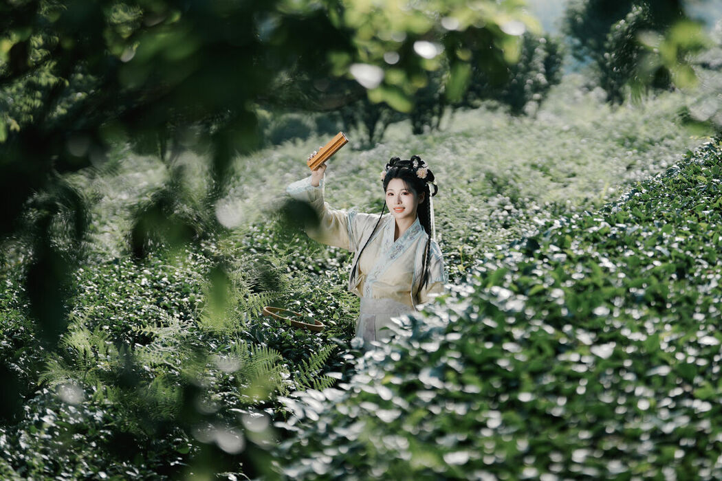 YiTuYu艺图语 Vol.10099 Gui Hua Ya (23P)