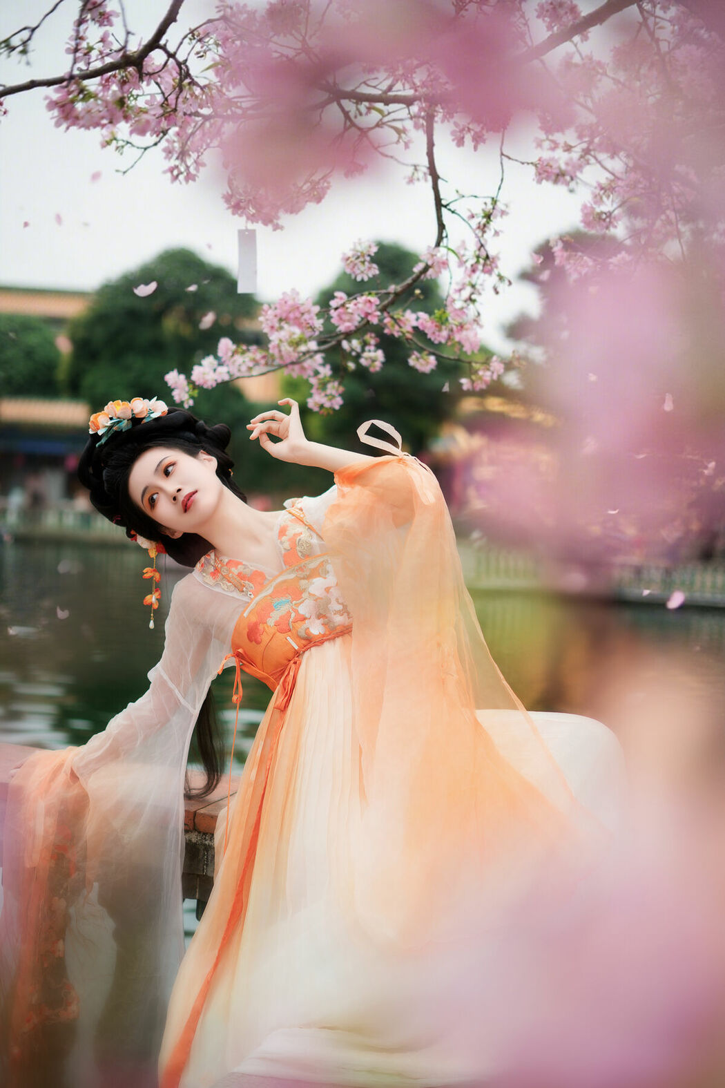 YiTuYu艺图语 Vol.10111 Yan Zi (19P)