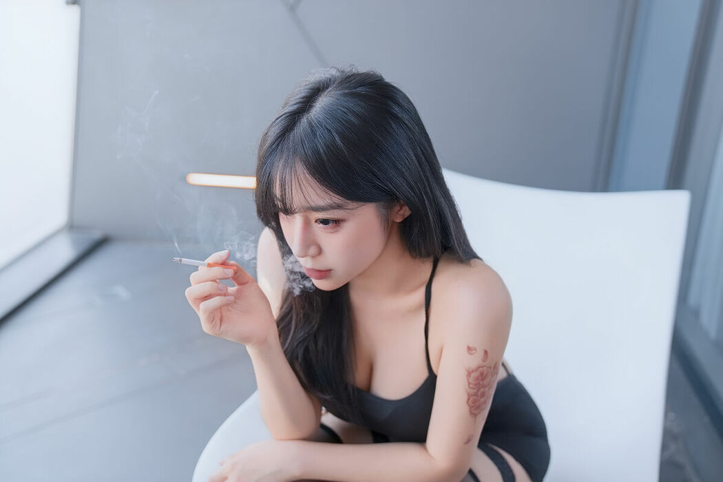 YiTuYu艺图语 Vol.10112 Yi Yuan Tong Xue Jodie (73P)