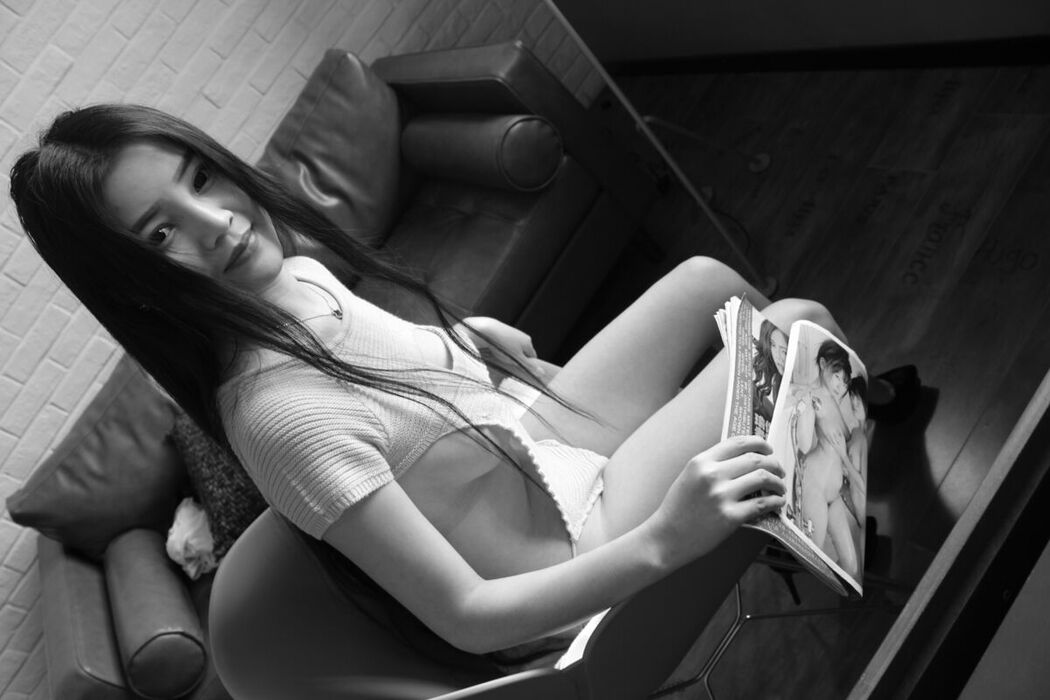 Private Photoshoot Cici – 高挑长腿女神 粉嫩特写 全尺度私拍 Part01 (65P)