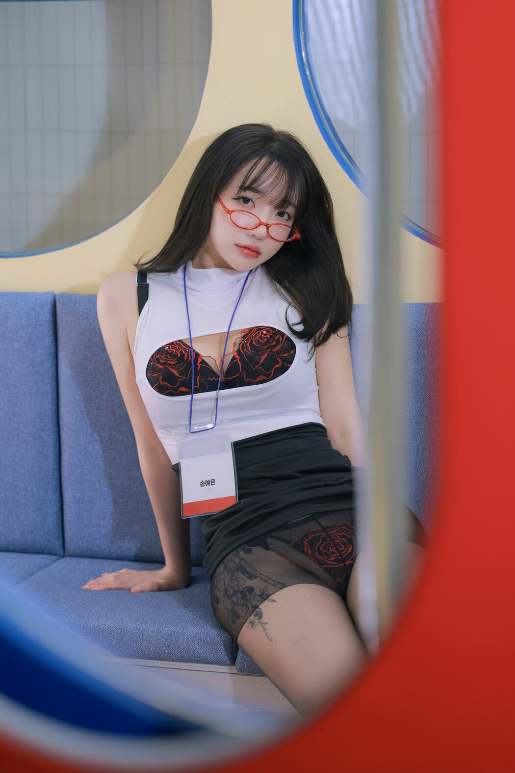 Son Ye-Eun 손예은 – Last Stop Part01 (56P – 2V)