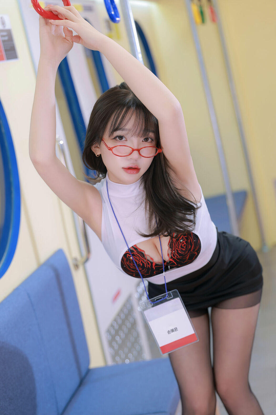Son Ye-Eun 손예은 – Last Stop Part01 (56P – 2V)