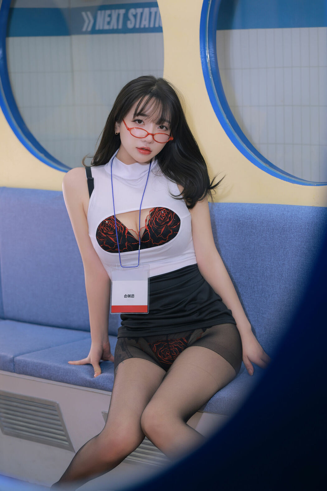 Son Ye-Eun 손예은 – Last Stop Part01 (56P – 2V)