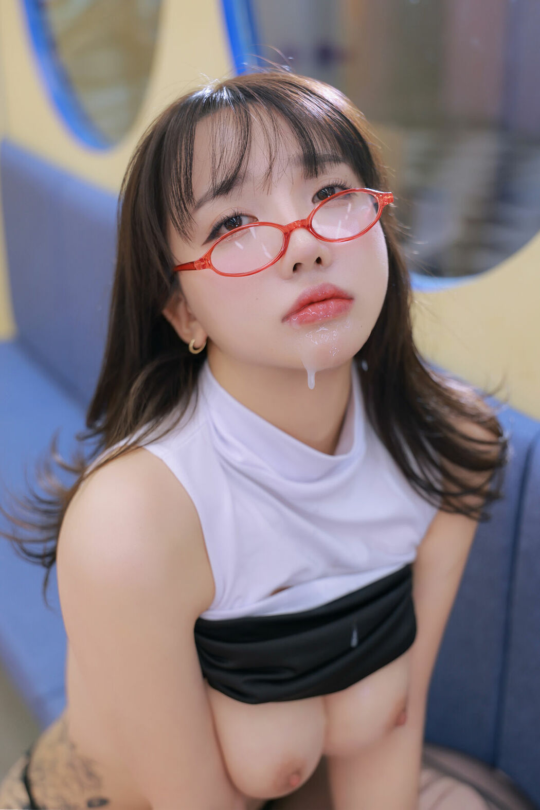 Son Ye-Eun 손예은 – Last Stop Part01 (56P – 2V)