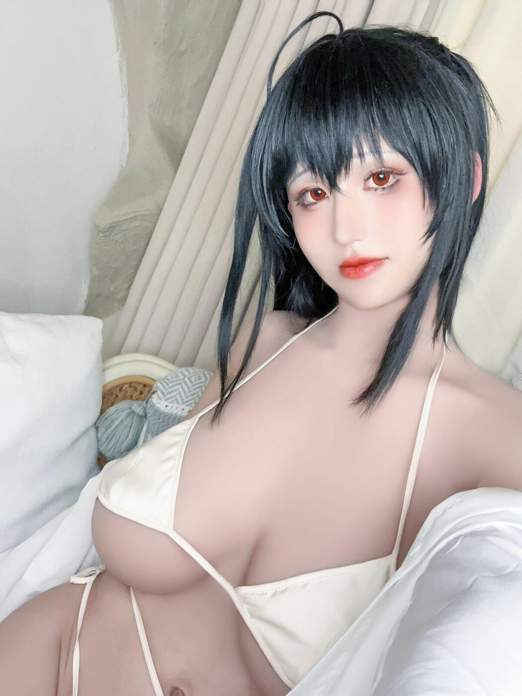 Coser@桜满三时 – 碧蓝航线 大凤 泳装 Part02 (68P)