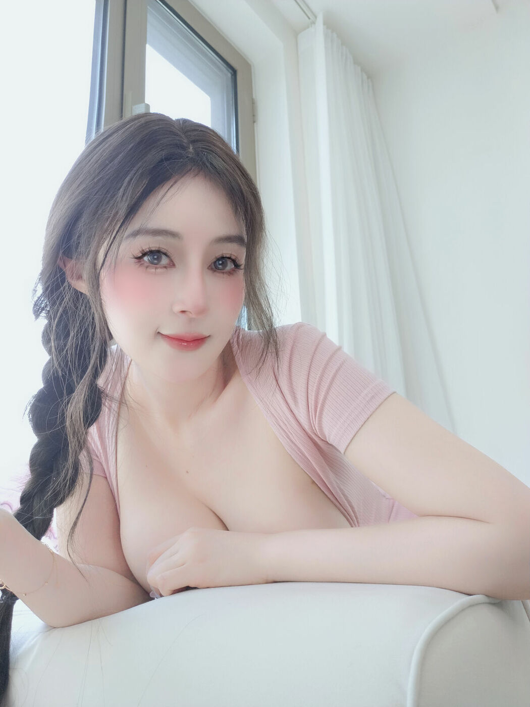 Coser@白银81 – Fantia 2025年08月会员合集 14套 (87P – 4V)