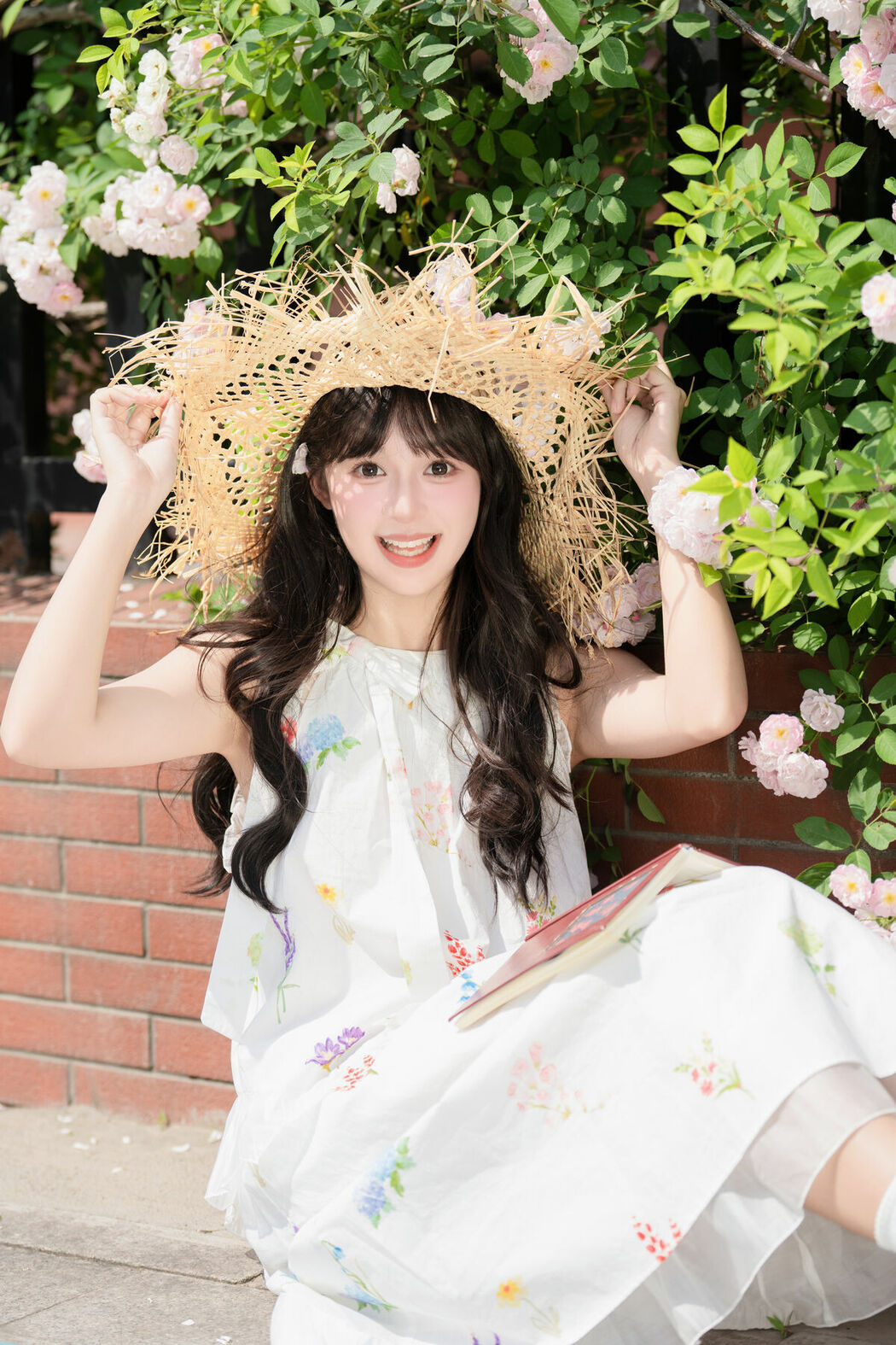YiTuYu艺图语 Vol.10121 Xia Yu Xiao Nian (36P)