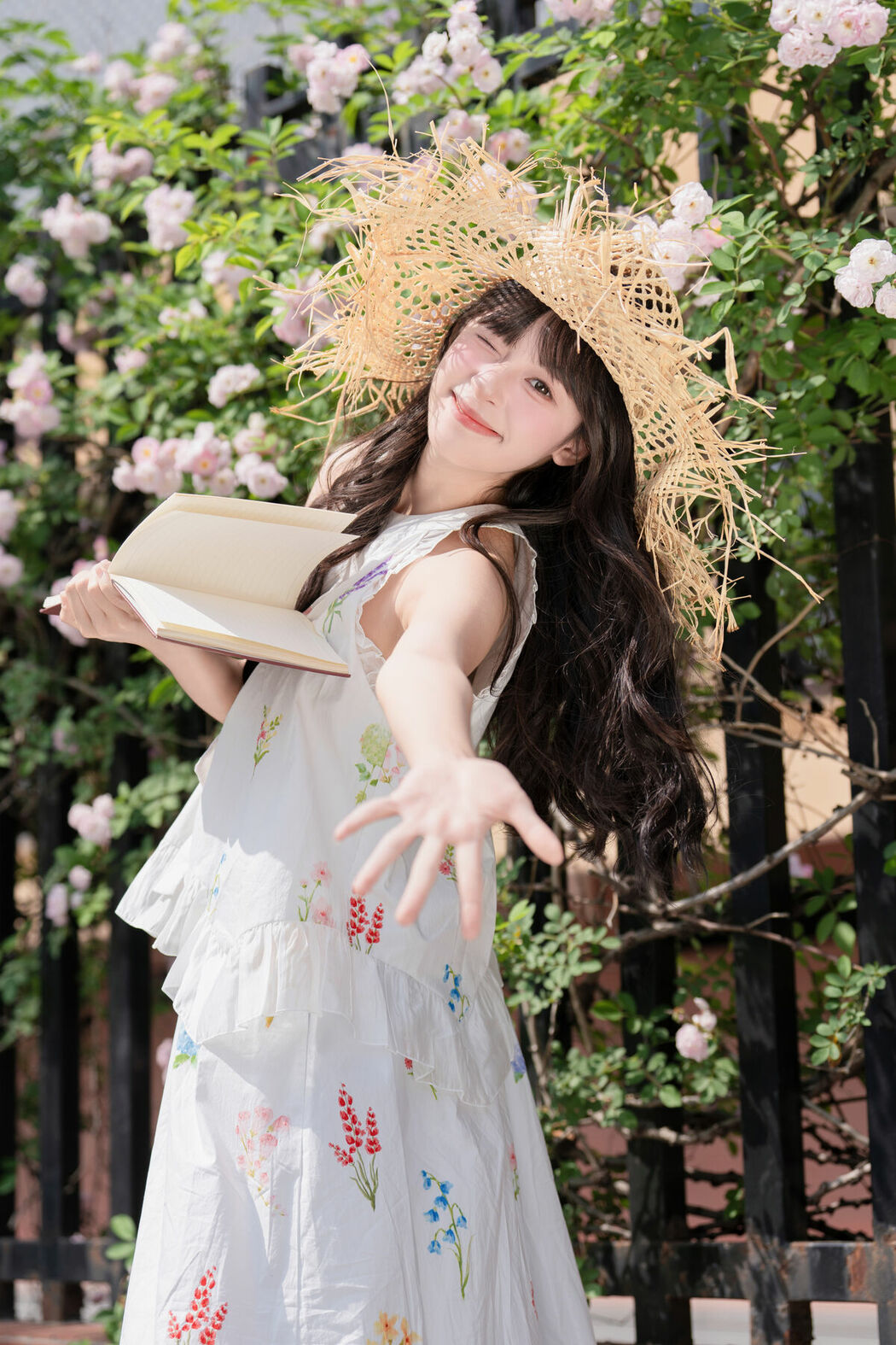 YiTuYu艺图语 Vol.10121 Xia Yu Xiao Nian (36P)