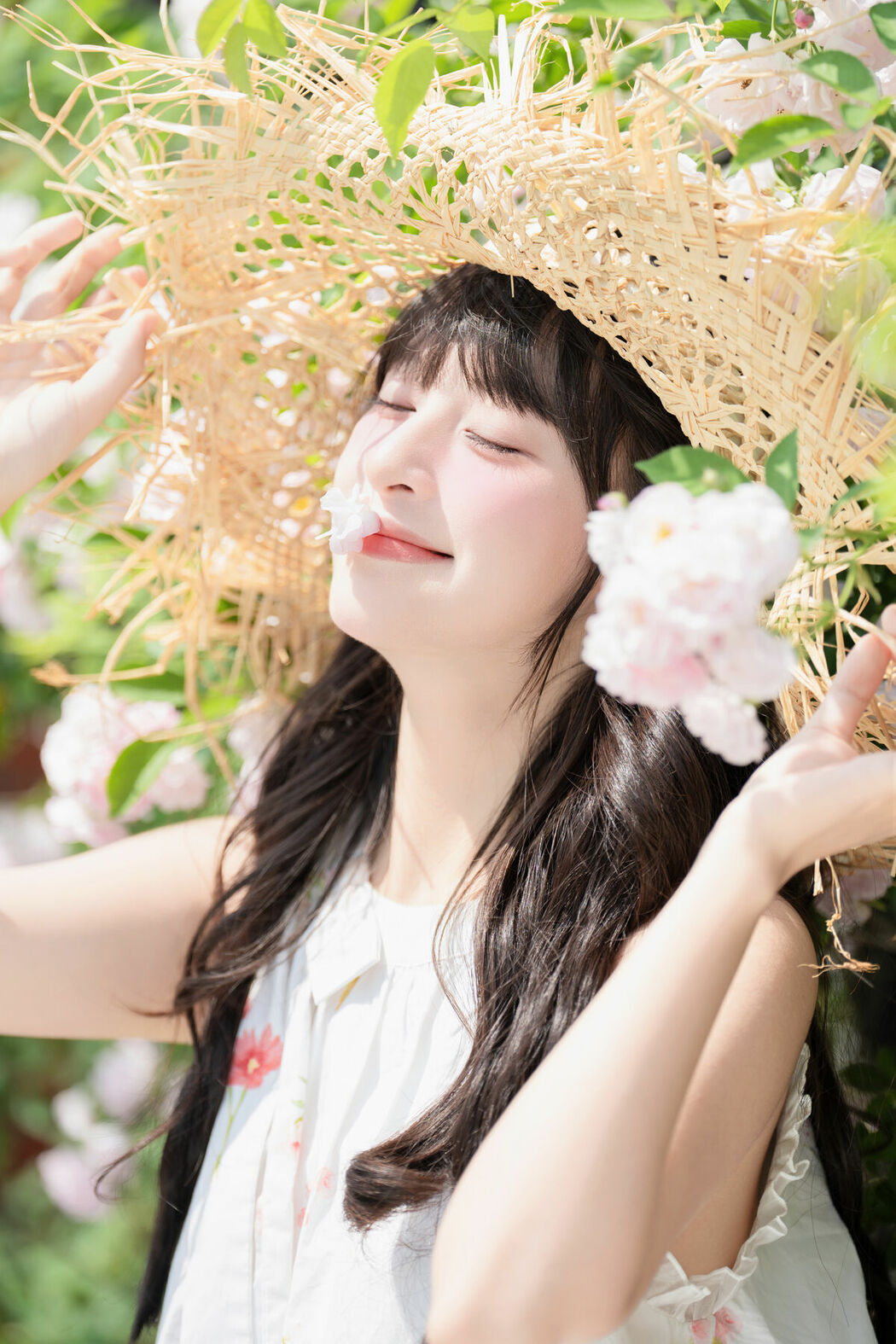 YiTuYu艺图语 Vol.10121 Xia Yu Xiao Nian (36P)