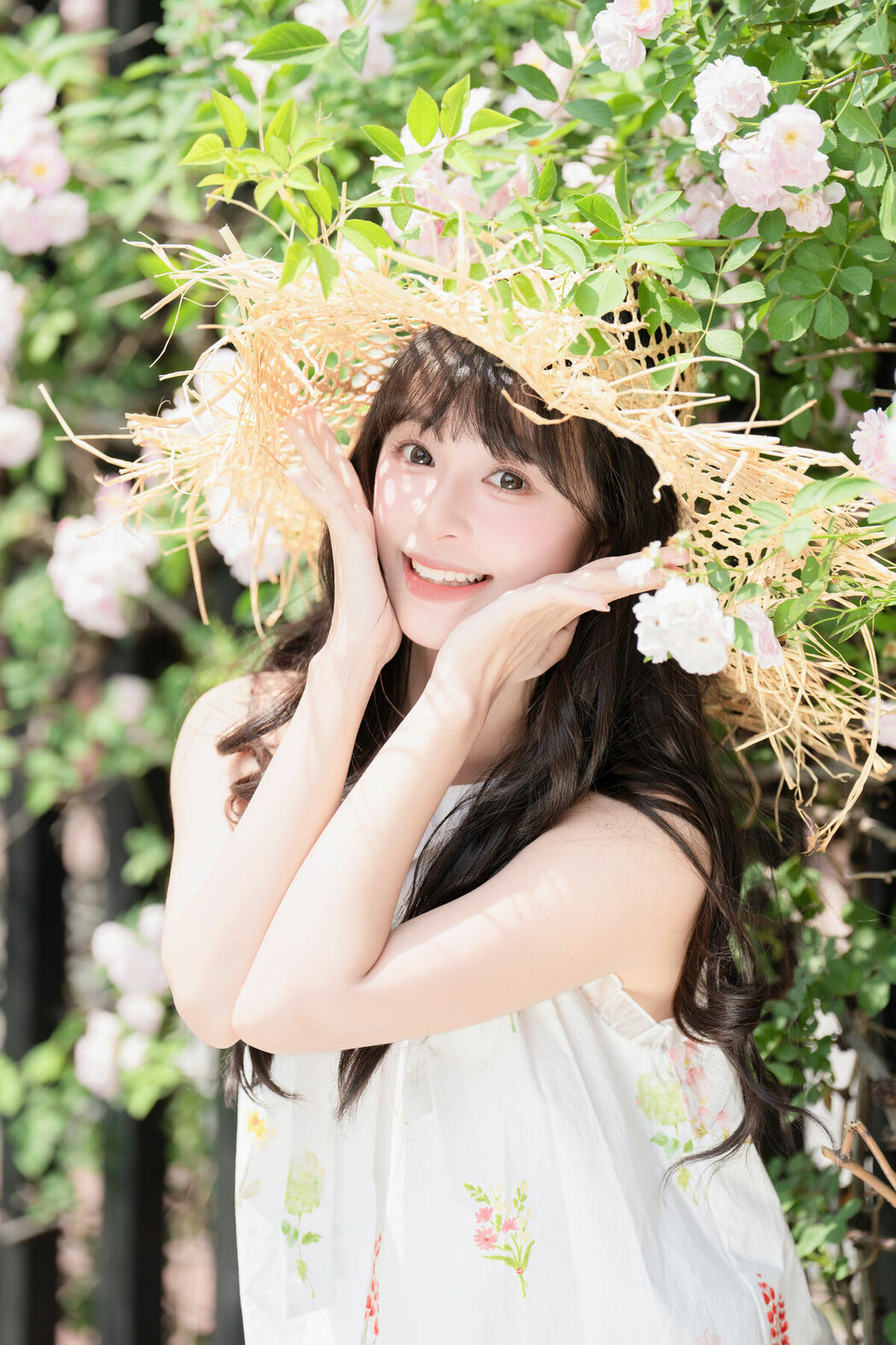 YiTuYu艺图语 Vol.10121 Xia Yu Xiao Nian (36P)