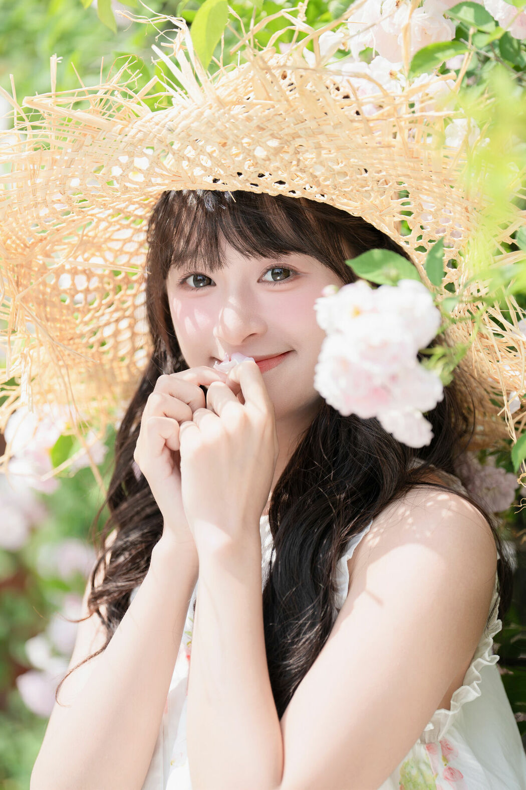 YiTuYu艺图语 Vol.10121 Xia Yu Xiao Nian (36P)