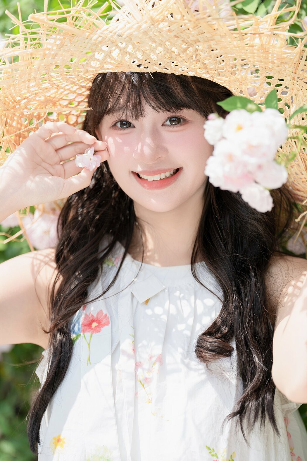 YiTuYu艺图语 Vol.10121 Xia Yu Xiao Nian (36P) Cover Photo