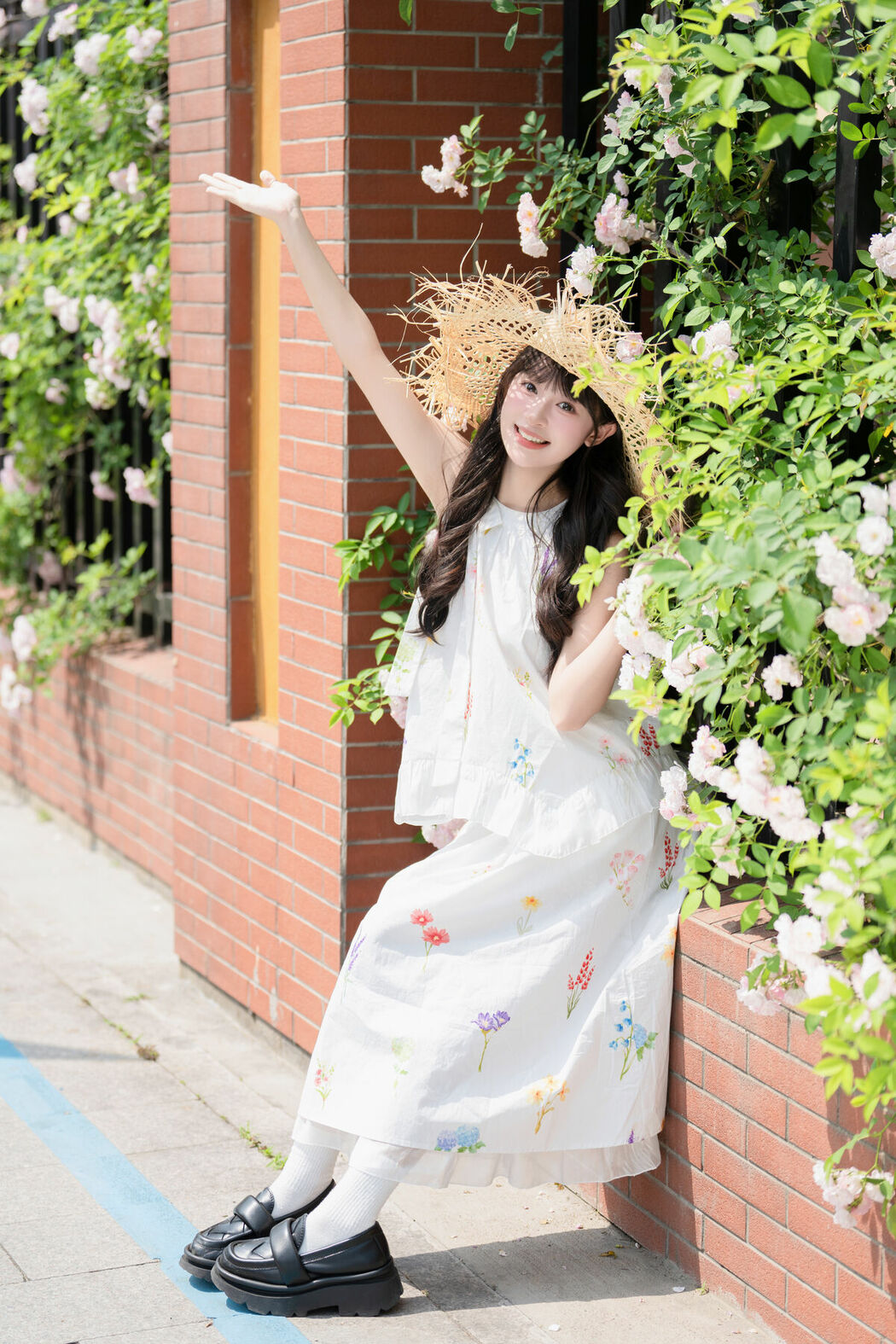 YiTuYu艺图语 Vol.10121 Xia Yu Xiao Nian (36P)