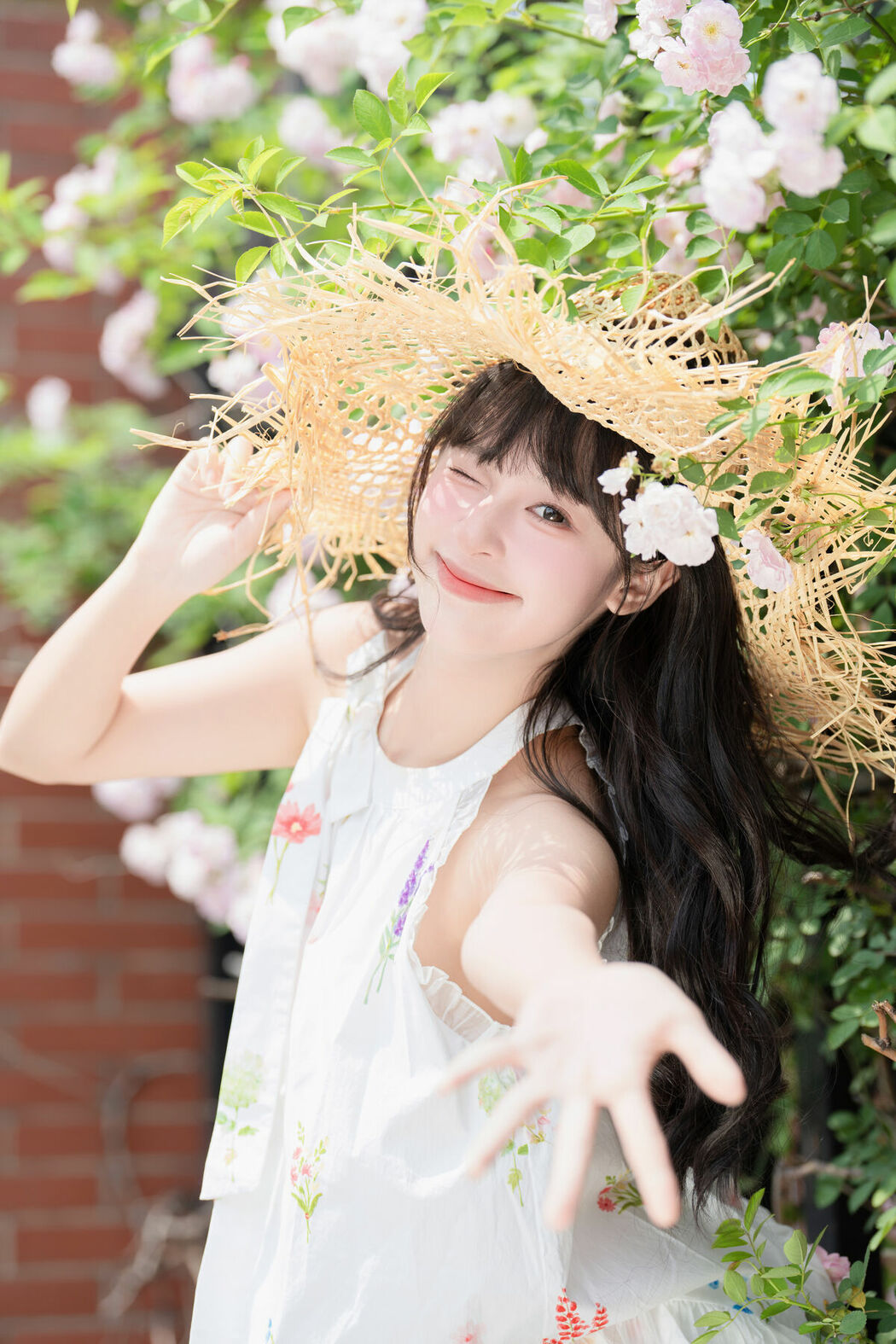 YiTuYu艺图语 Vol.10121 Xia Yu Xiao Nian (36P)