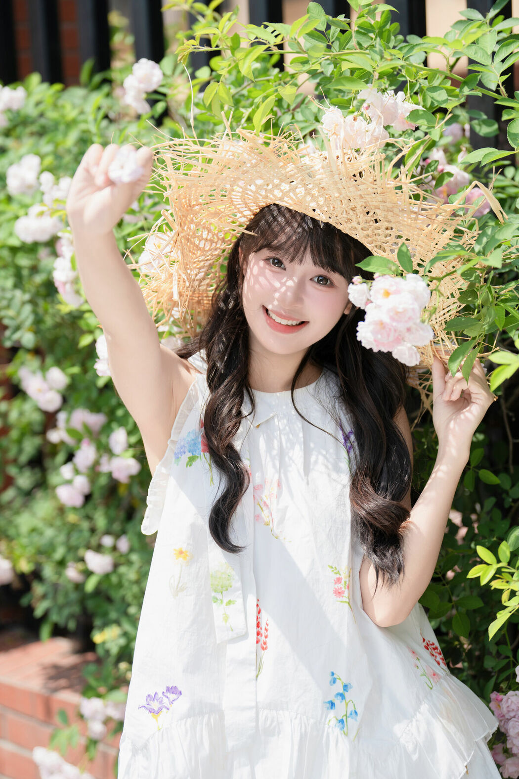 YiTuYu艺图语 Vol.10121 Xia Yu Xiao Nian (36P)