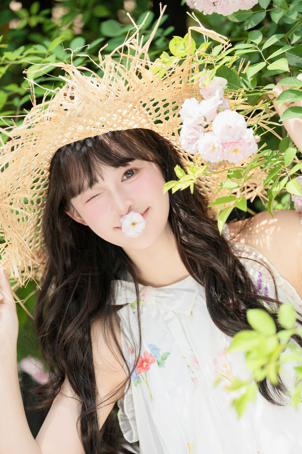 YiTuYu艺图语 Vol.10121 Xia Yu Xiao Nian (36P)