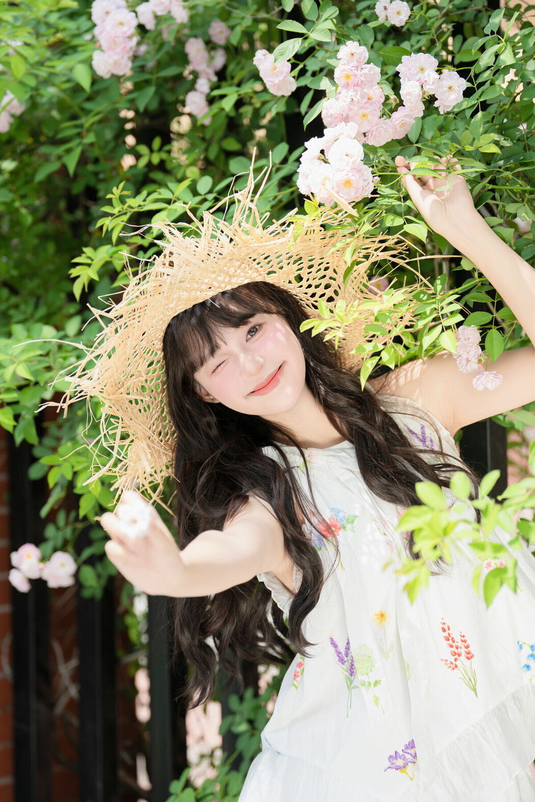 YiTuYu艺图语 Vol.10121 Xia Yu Xiao Nian (36P)