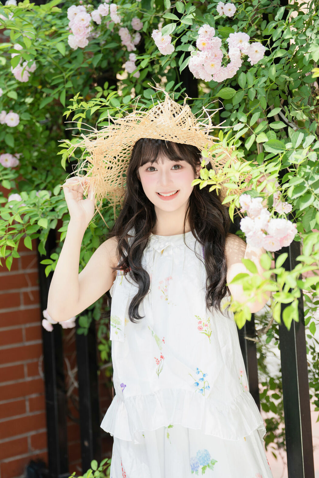 YiTuYu艺图语 Vol.10121 Xia Yu Xiao Nian (36P)