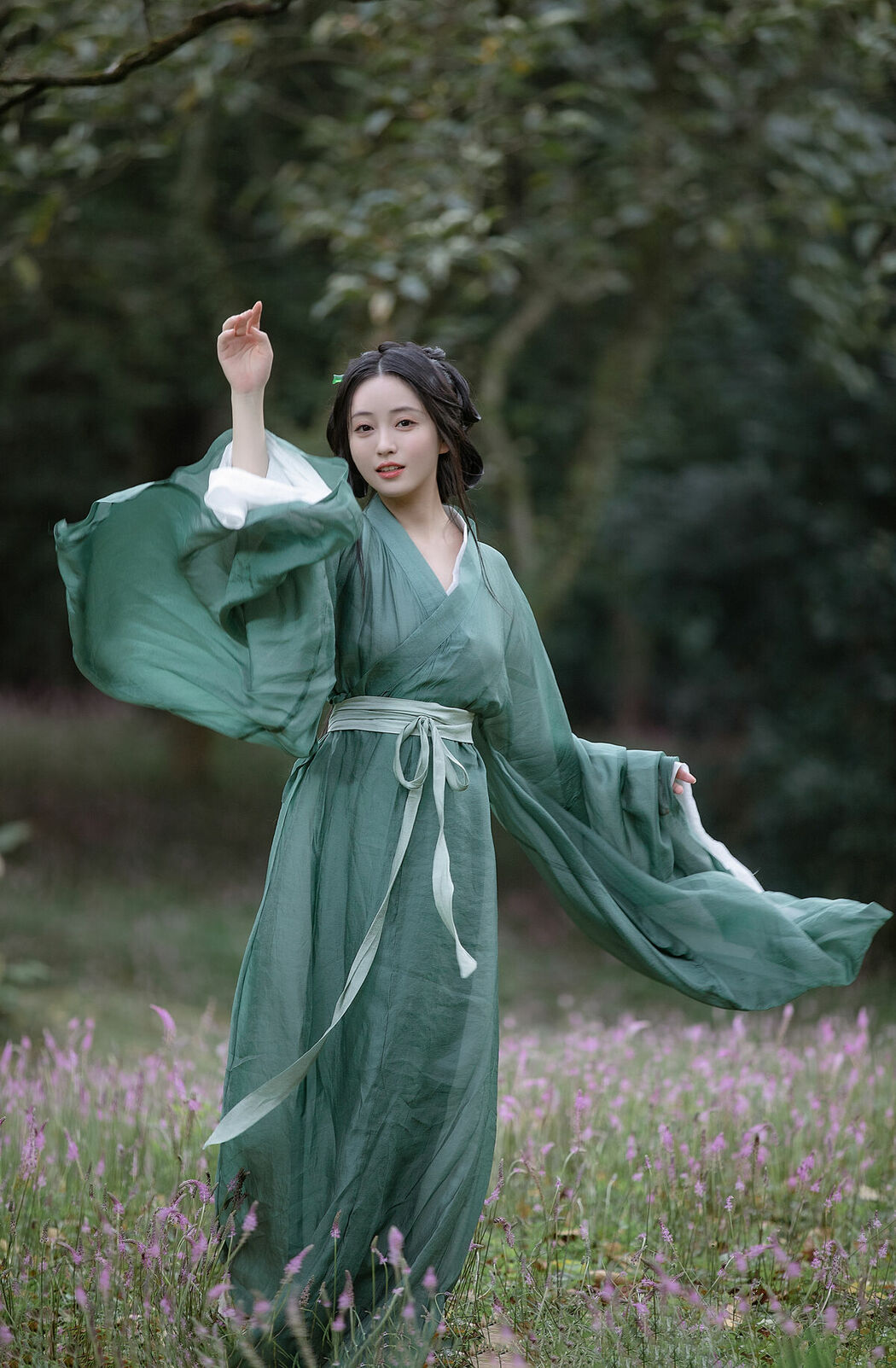 YiTuYu艺图语 Vol.10122 Xiao Wen Nuan Xiang Yao Ge Da Tai Yang (18P)