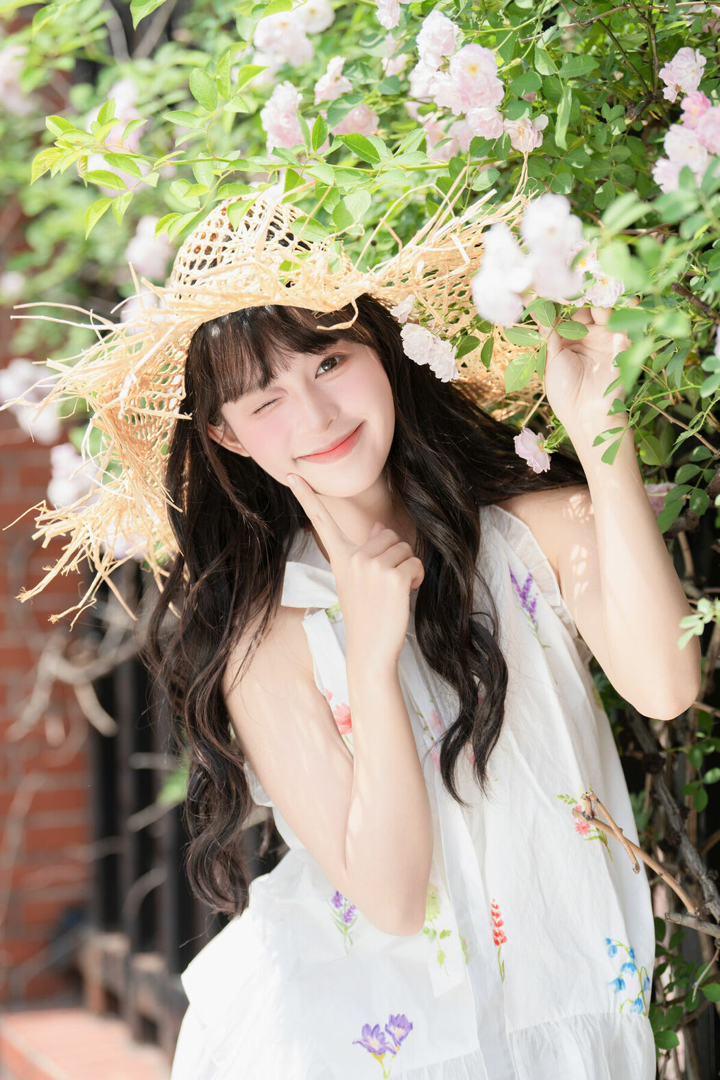 YiTuYu艺图语 Vol.10121 Xia Yu Xiao Nian (36P)