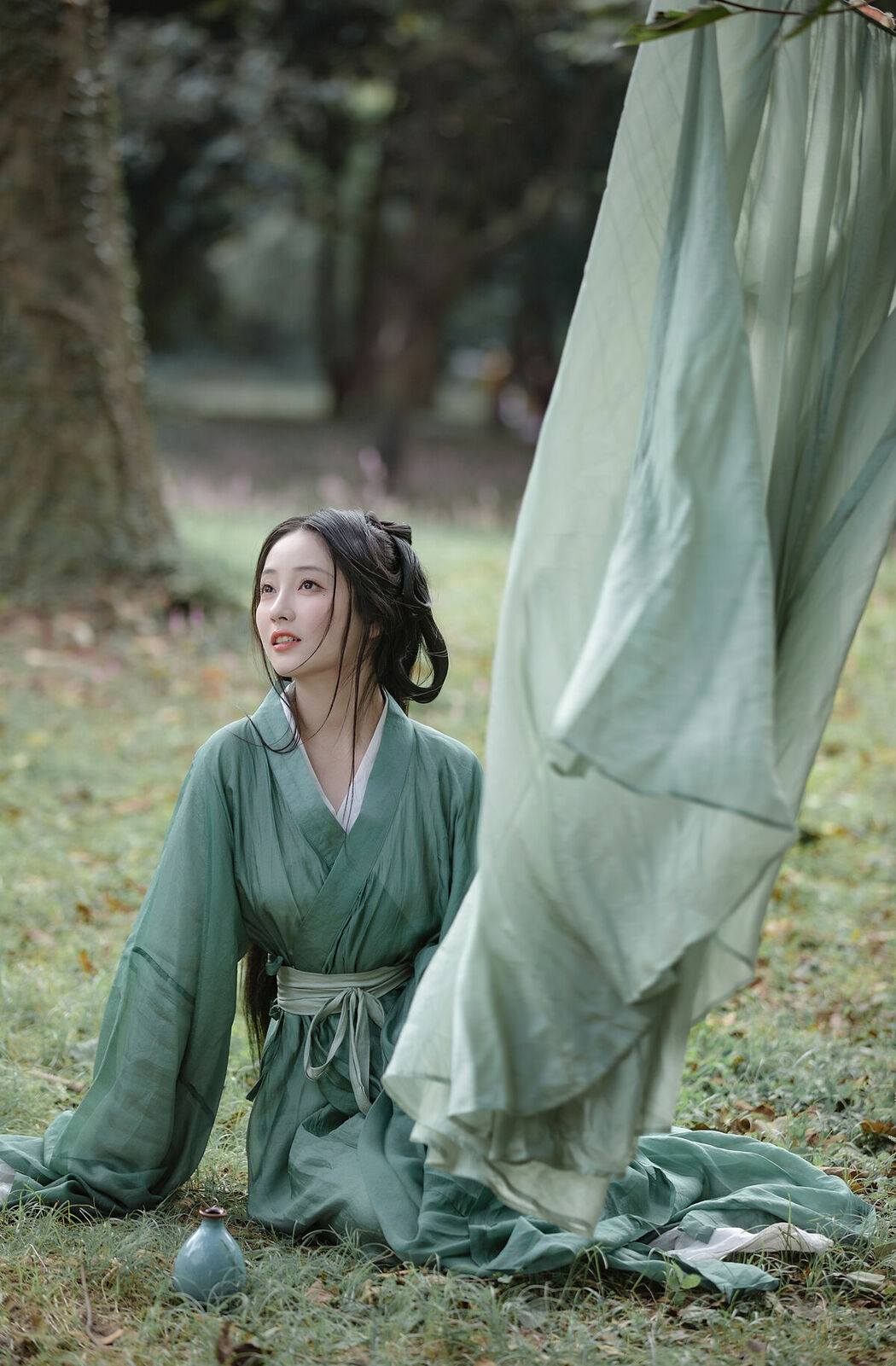 YiTuYu艺图语 Vol.10122 Xiao Wen Nuan Xiang Yao Ge Da Tai Yang (18P)