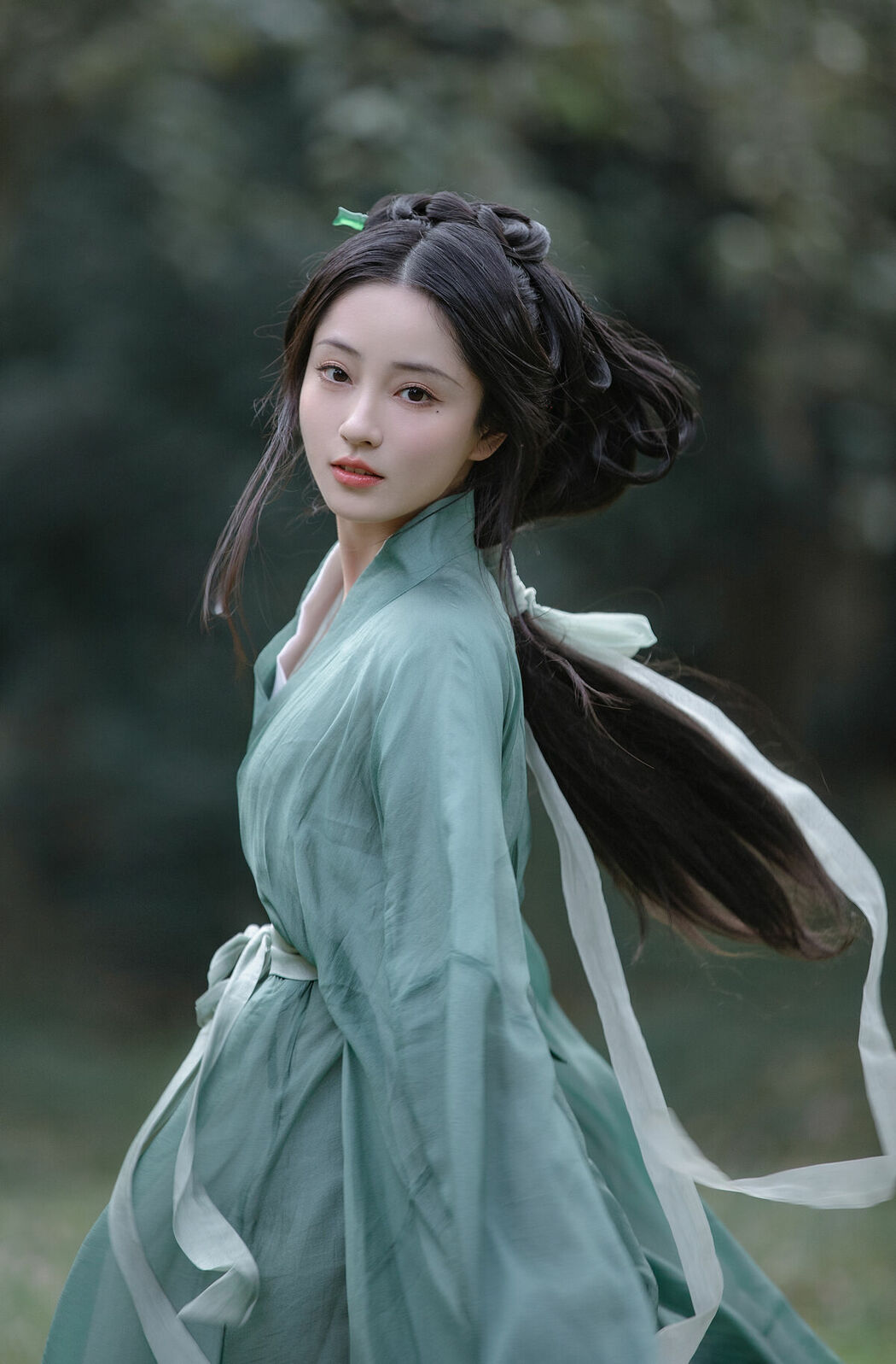 YiTuYu艺图语 Vol.10122 Xiao Wen Nuan Xiang Yao Ge Da Tai Yang (18P)