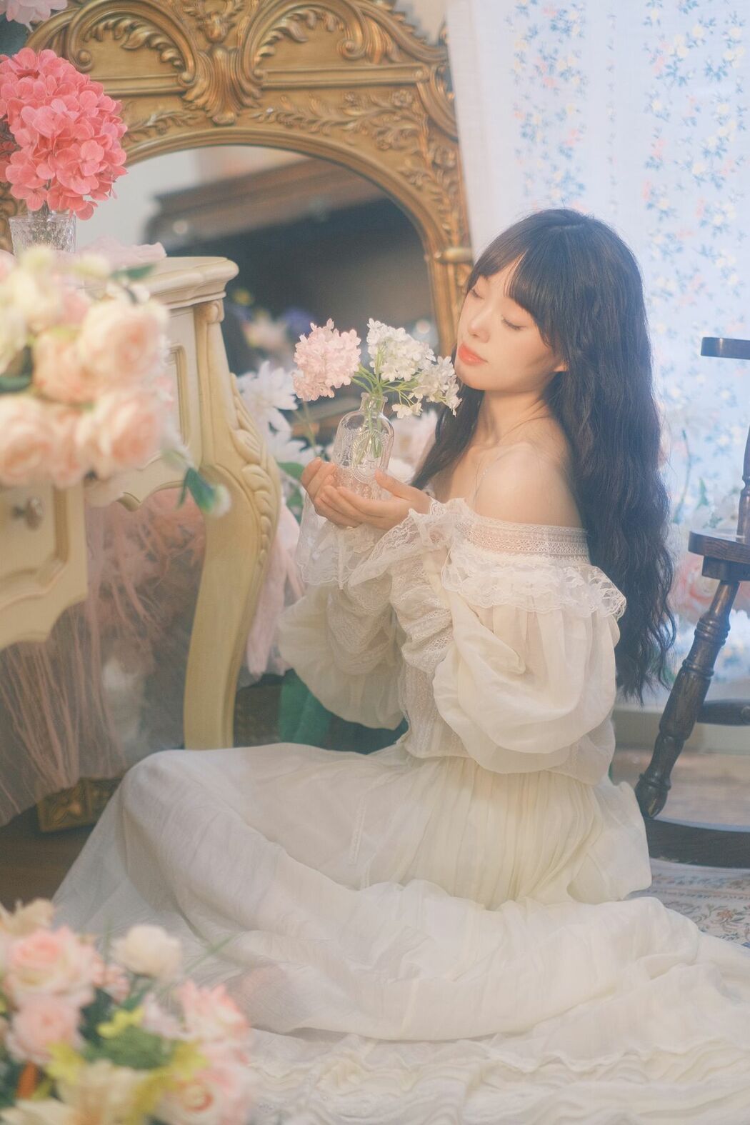 YiTuYu艺图语 Vol.10124 Ye Zhi (22P)