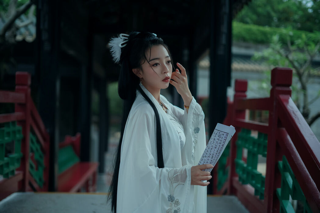 YiTuYu艺图语 Vol.10125 Xiao Lan (18P)