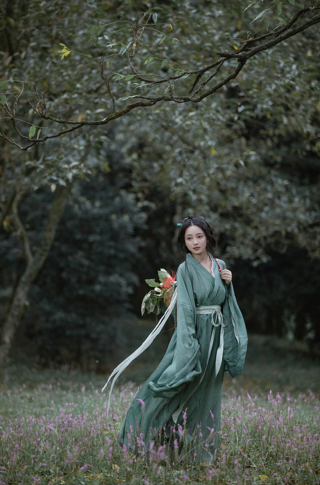 YiTuYu艺图语 Vol.10122 Xiao Wen Nuan Xiang Yao Ge Da Tai Yang (18P)