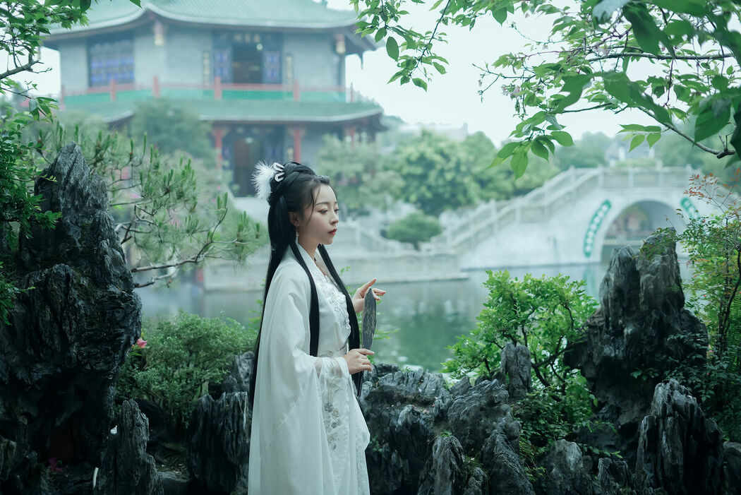 YiTuYu艺图语 Vol.10125 Xiao Lan (18P)