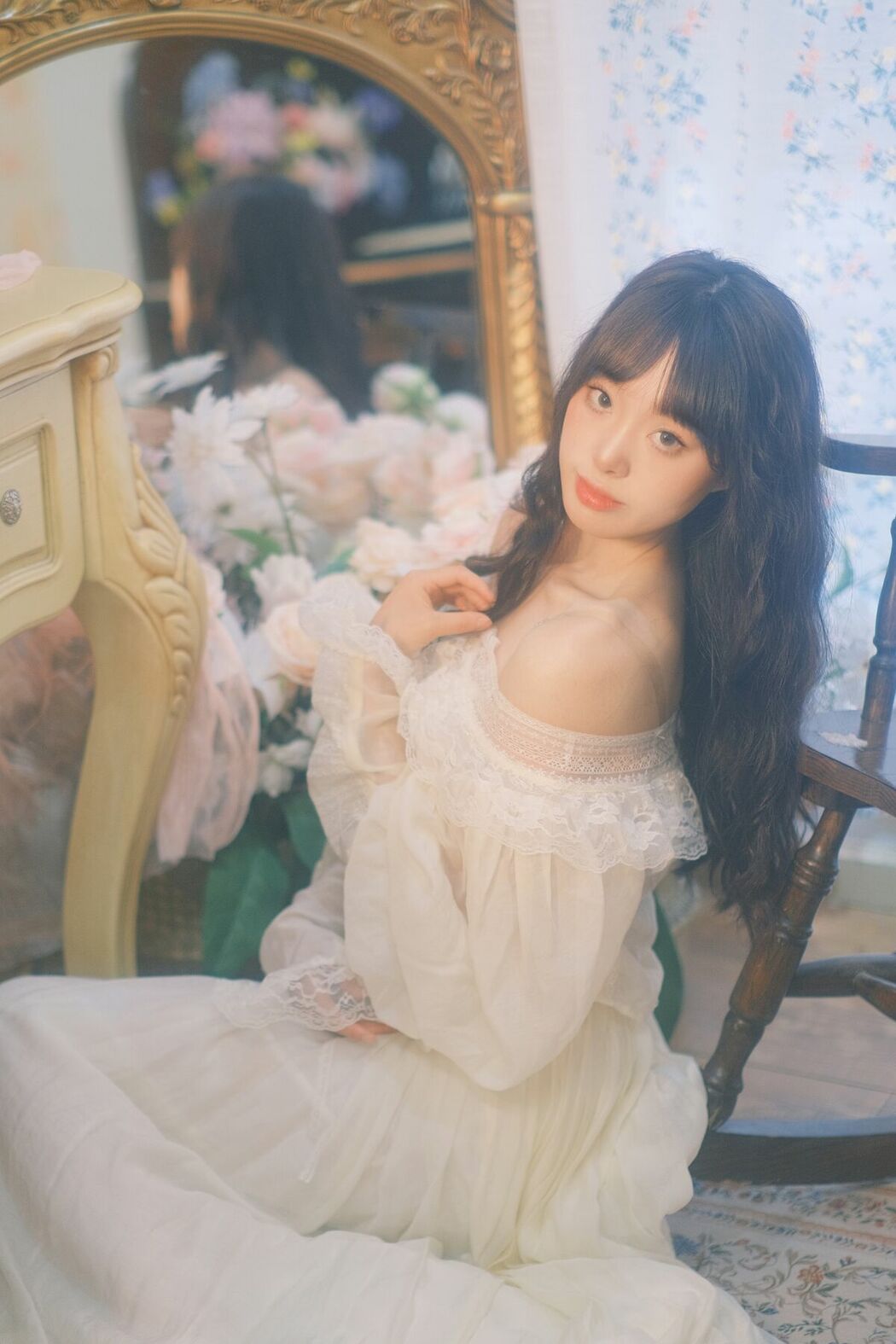 YiTuYu艺图语 Vol.10124 Ye Zhi (22P)