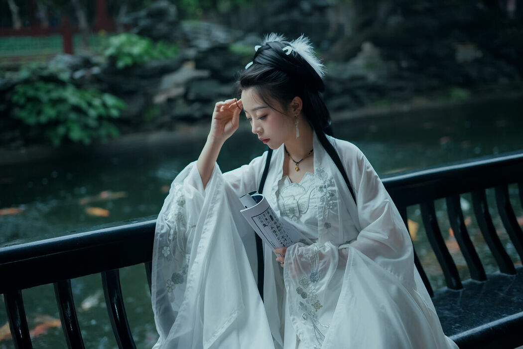 YiTuYu艺图语 Vol.10125 Xiao Lan (18P)