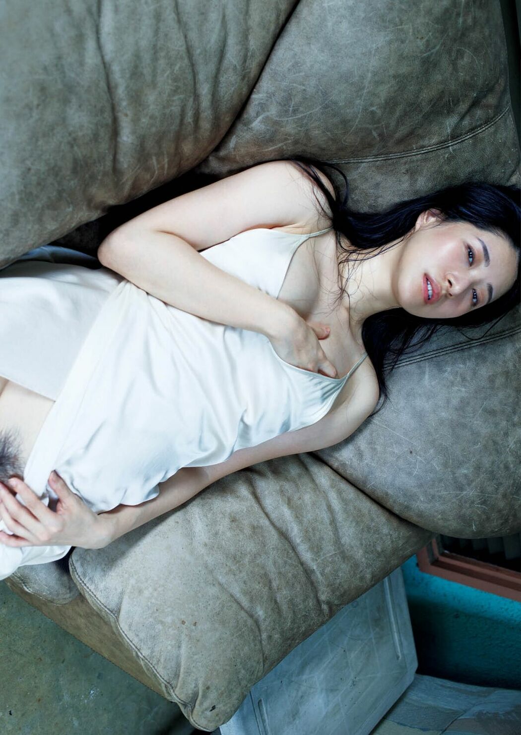 JP Someya Yuka 染谷有香 – ヌード写真集 赤いアルバム 2015-2025 Part02 (68P)