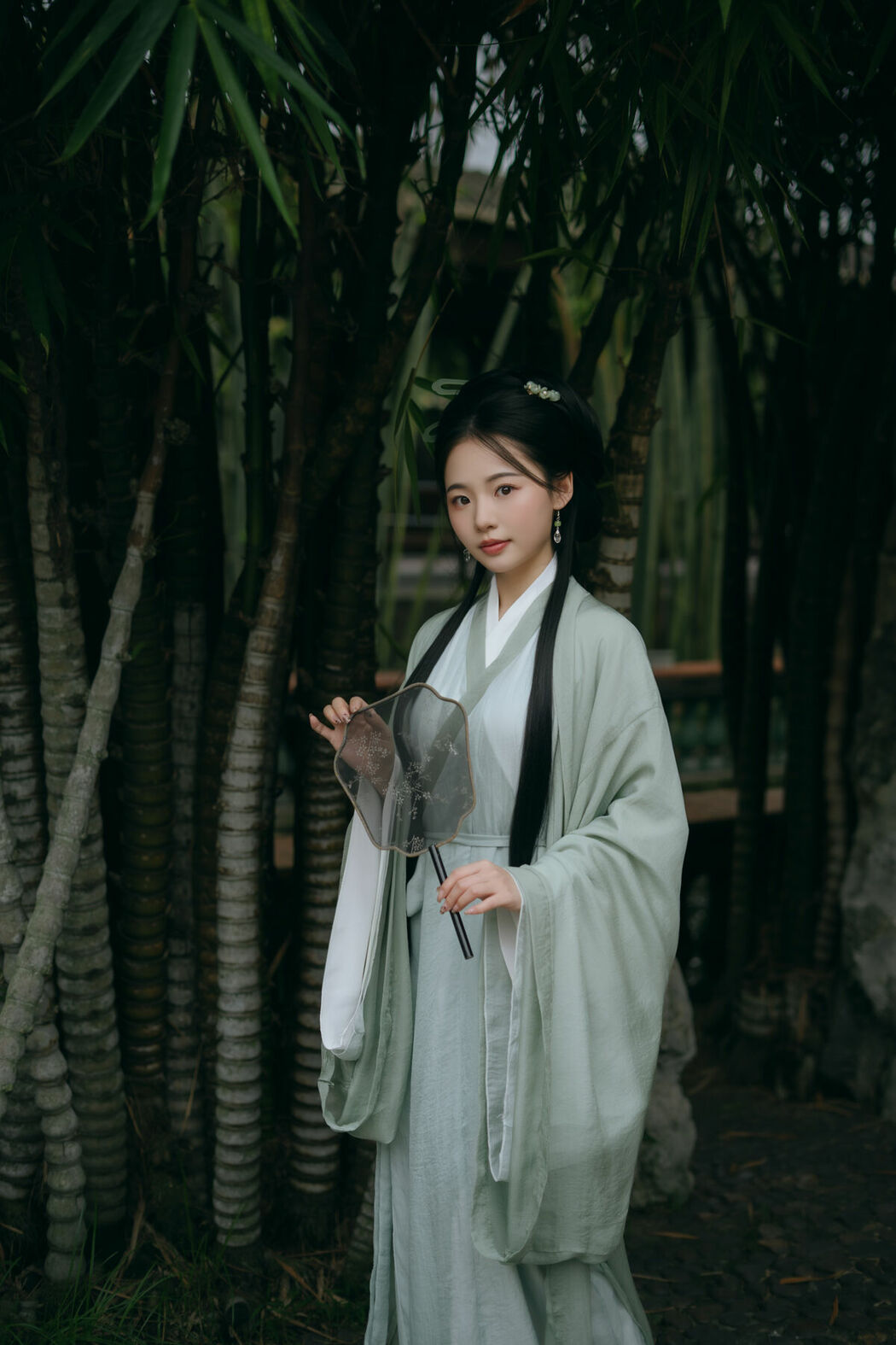 YiTuYu艺图语 Vol.10134 Zuan Shi (17P)